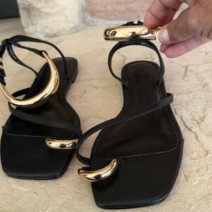 STEVE MADDEN ODYSSEY Black Leather Gold Hardware Ankle Strap Sandal Sz 6.5 NEW